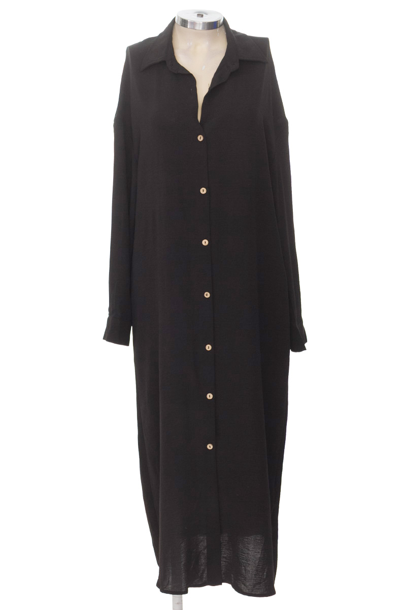 Vestido / Enterizo color Negro - Closeando