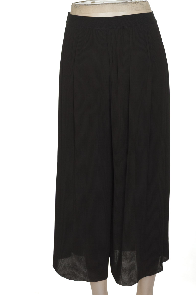 Pantalones color Negro - Zara