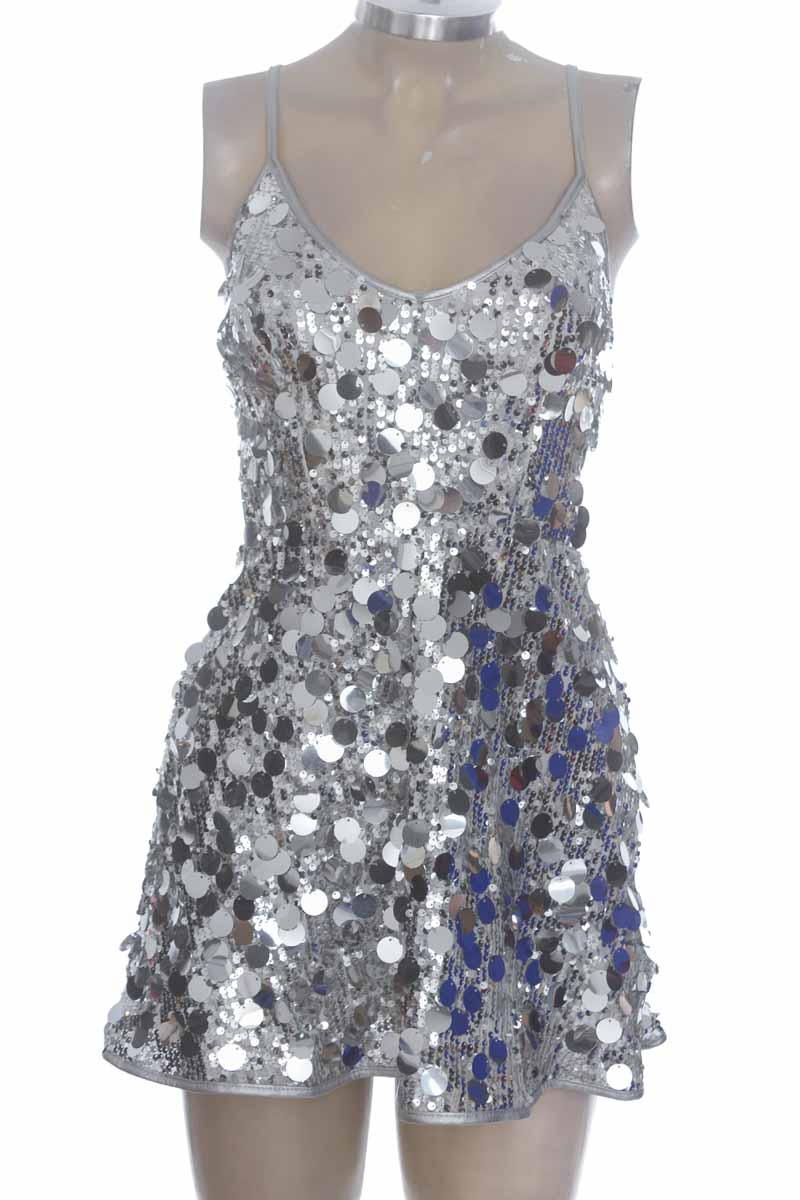 Vestido / Enterizo color Plateado - Closeando