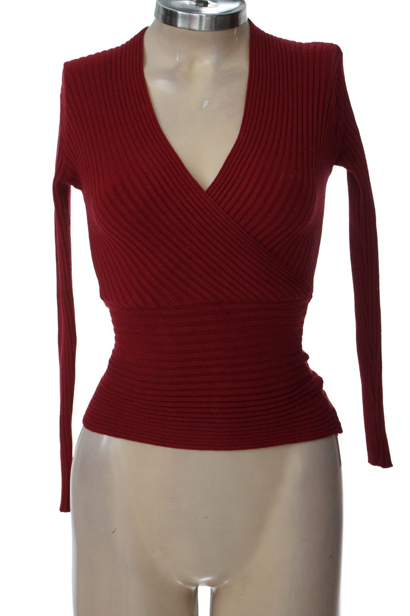 Sweater color Vinotinto - Closeando