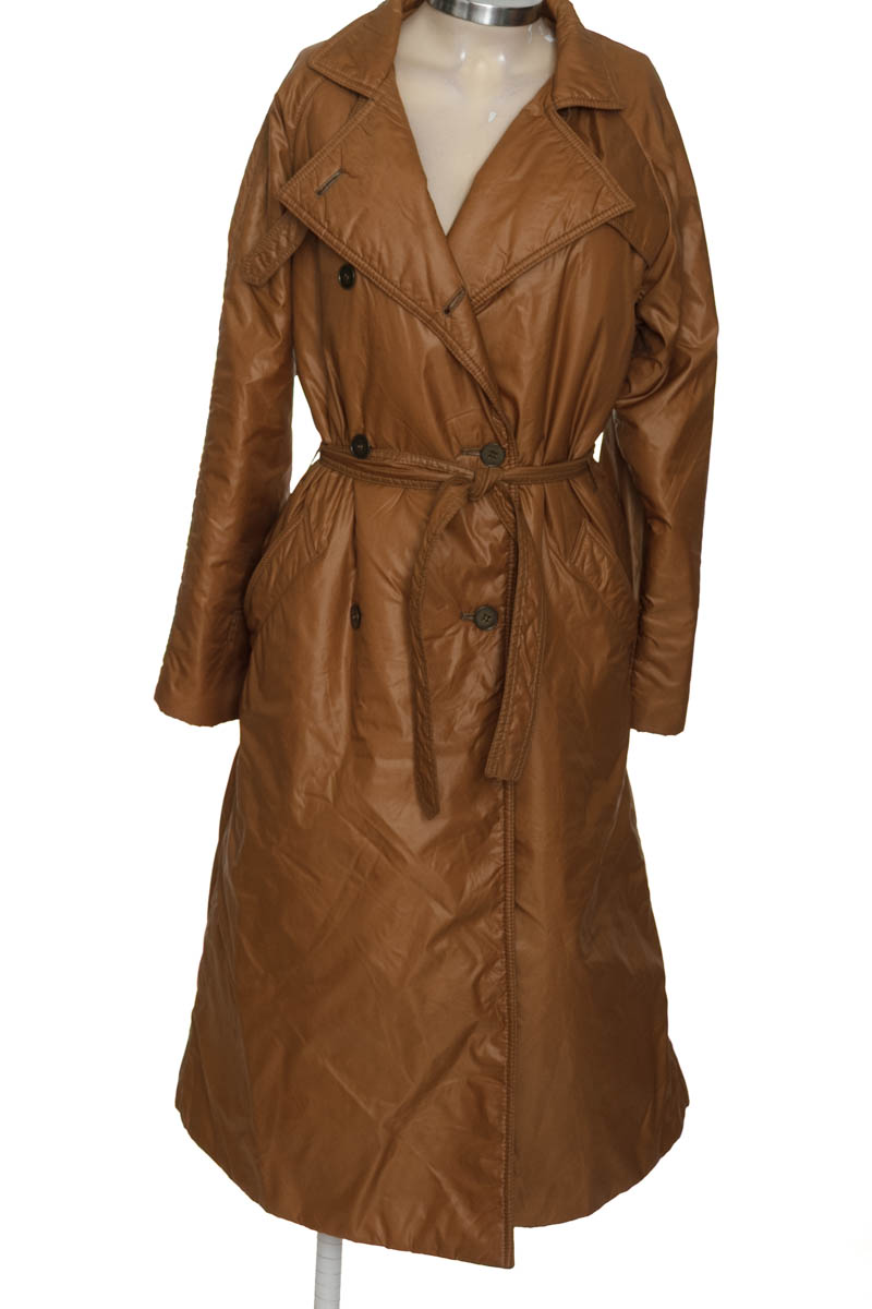 Chaqueta / Abrigo color Café - Outerwear