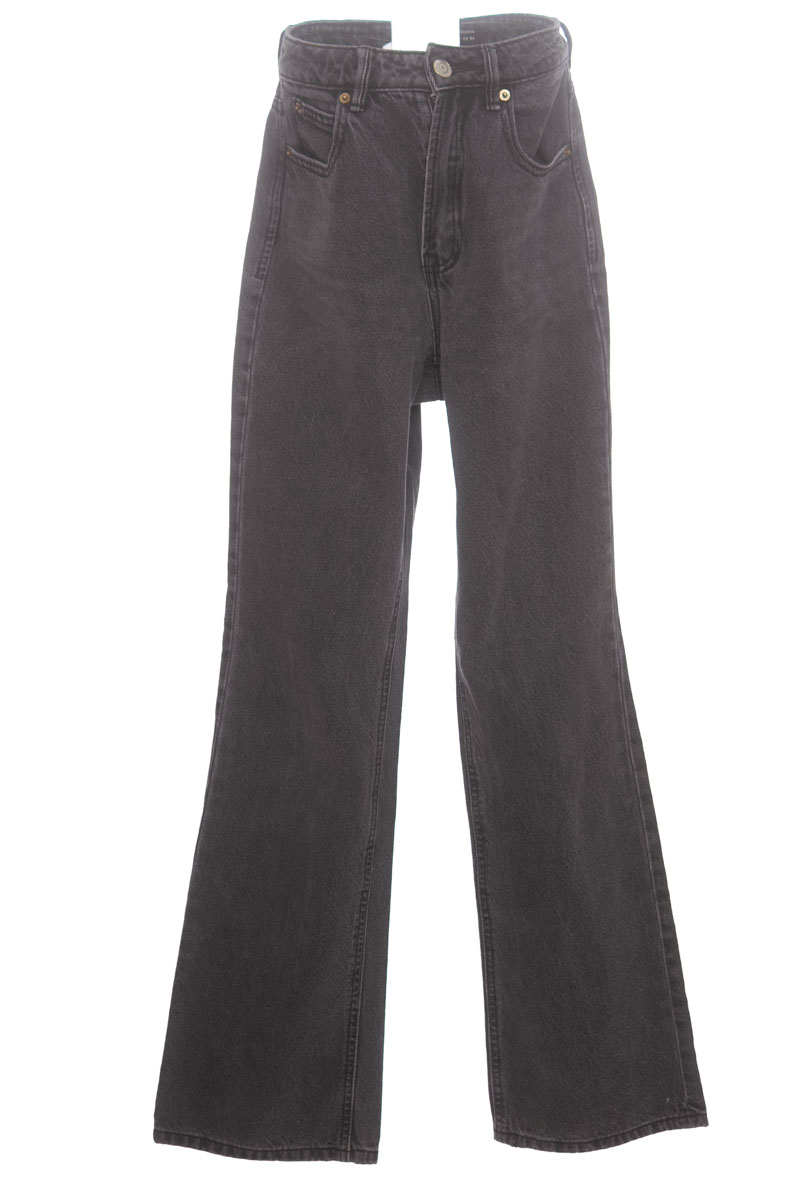 Pantalones color Gris - Stradivarius