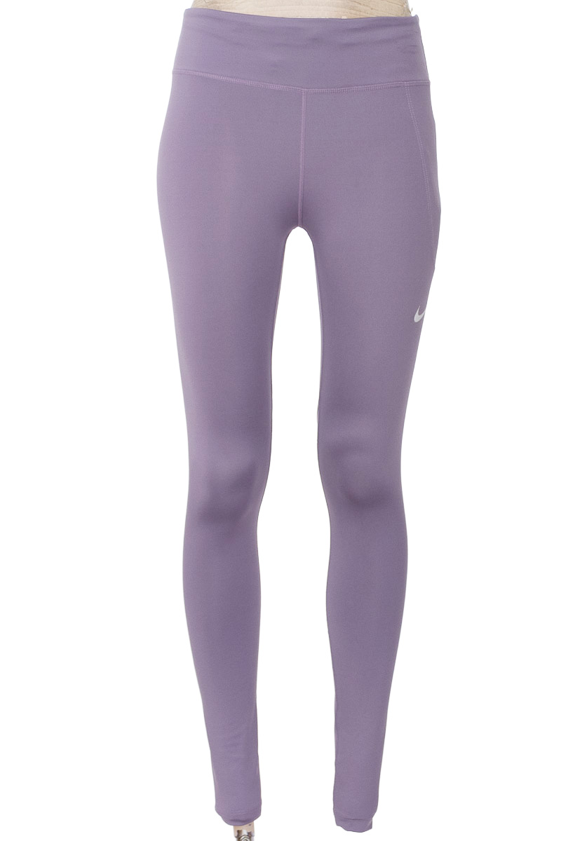 Ropa Deportiva / Salida de Baño color Lila - Nike