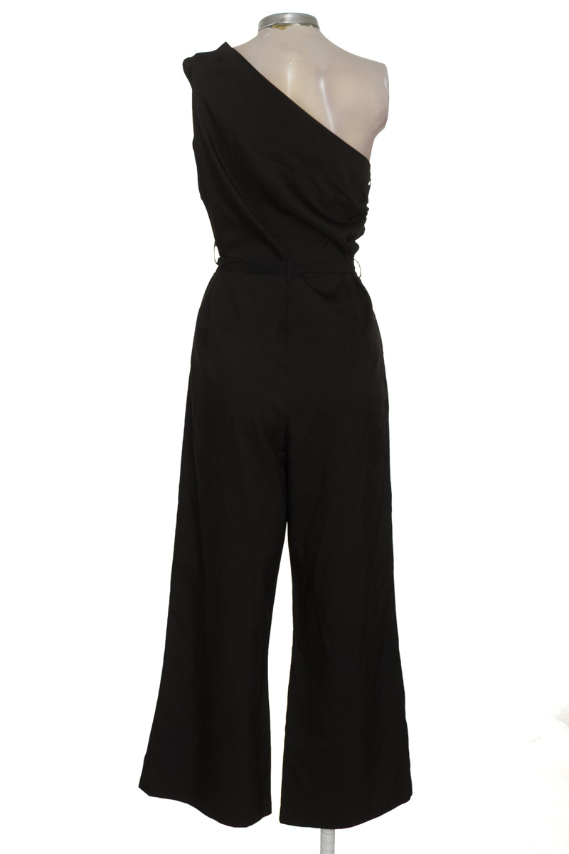 Vestido / Enterizo color Negro - Closeando