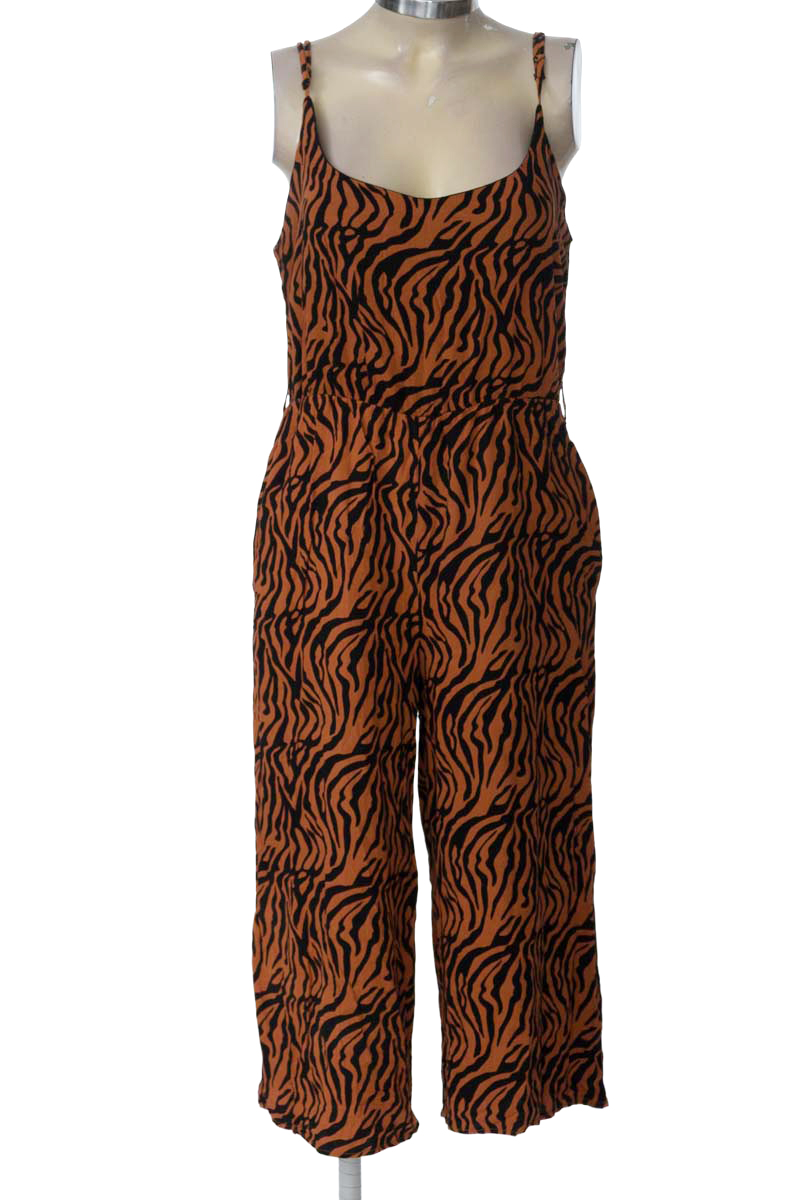 Vestido / Enterizo color Café - Basement