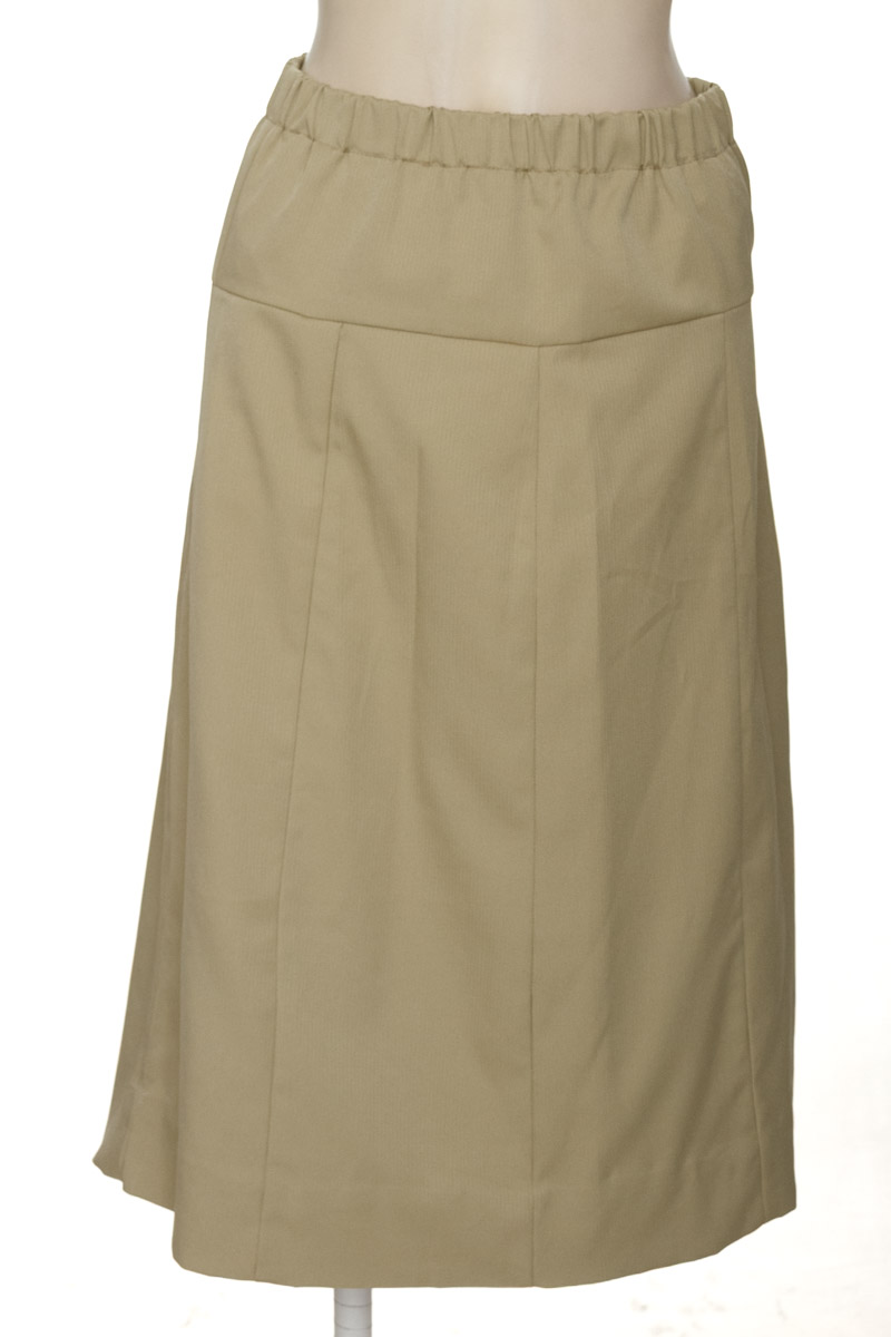 Falda color Beige - Closeando