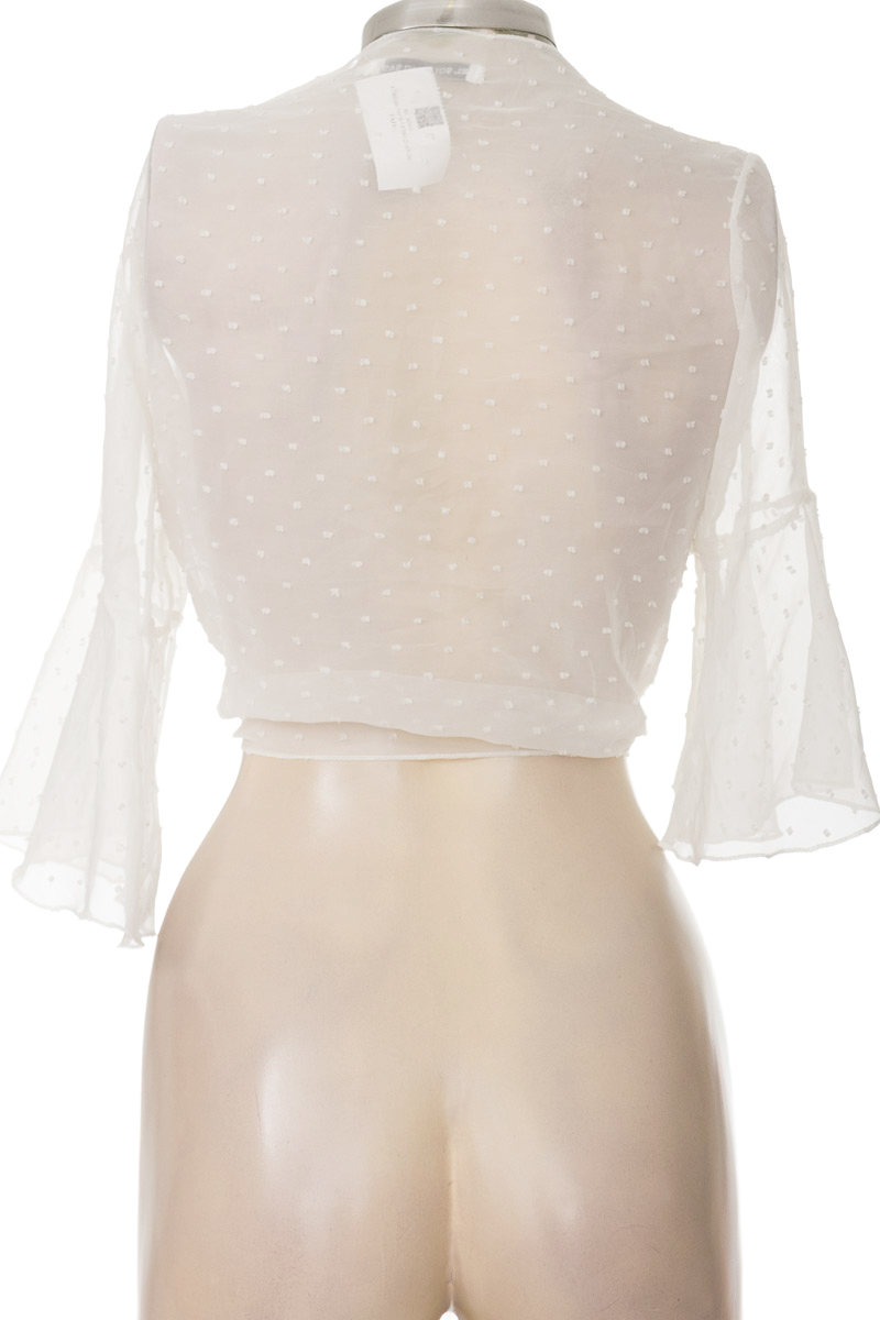 Top / Camiseta color Blanco - El Sol Rojo