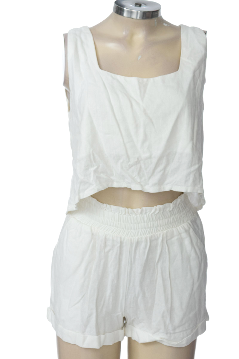 Vestido / Enterizo color Blanco - Victory