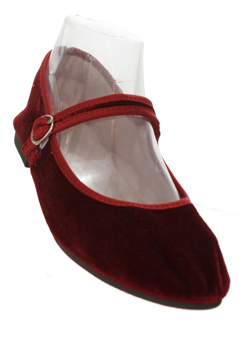 Zapatos color Vinotinto - Closeando