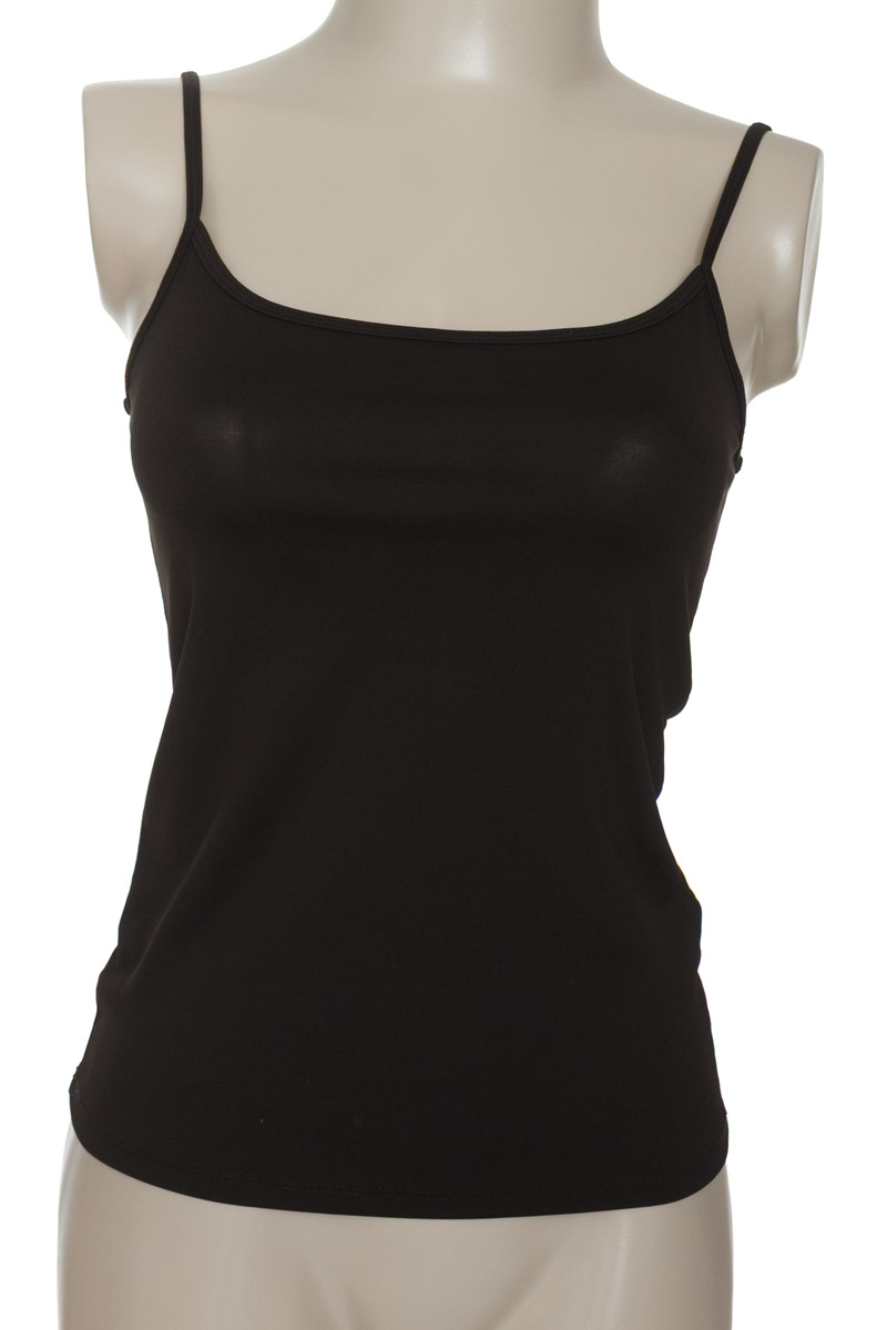 Top / Camiseta color Negro - Urb