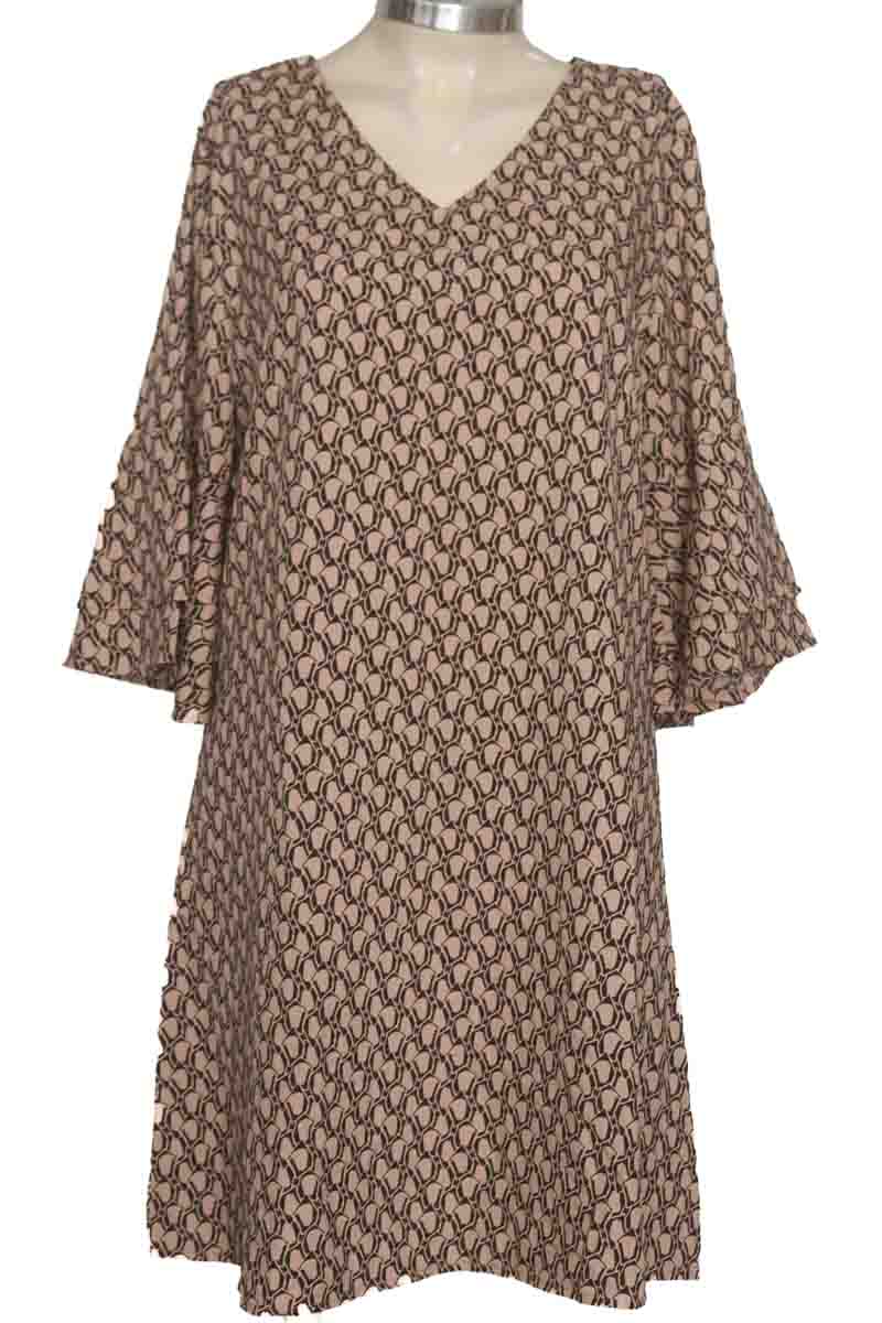 Vestido / Enterizo color Beige - Closeando