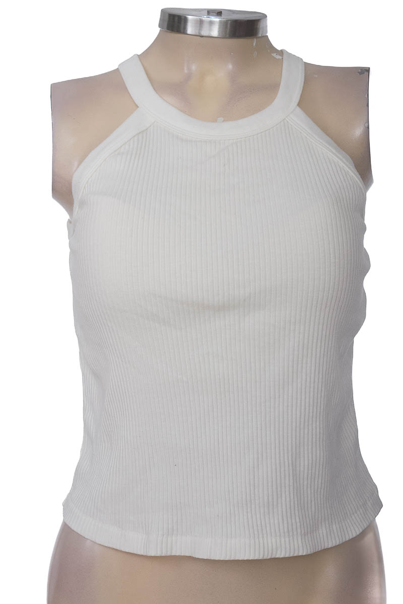 Top / Camiseta color Blanco - UNIQLO