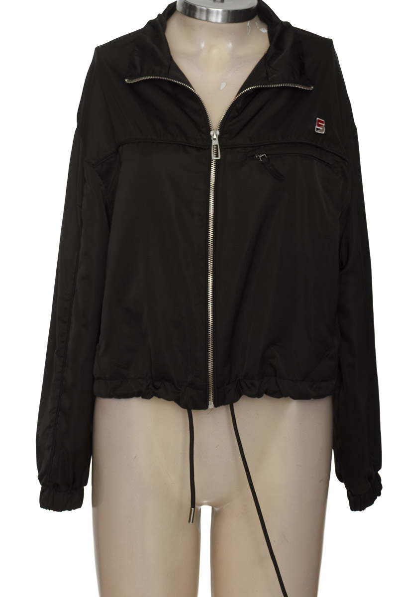 Chaqueta / Abrigo color Negro - Bershka