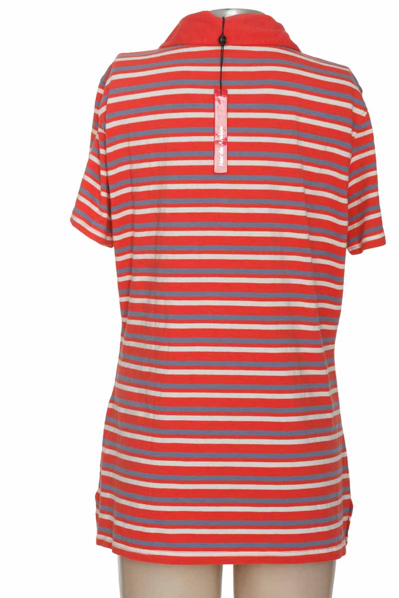 Top / Camiseta color Rosado - Aziz