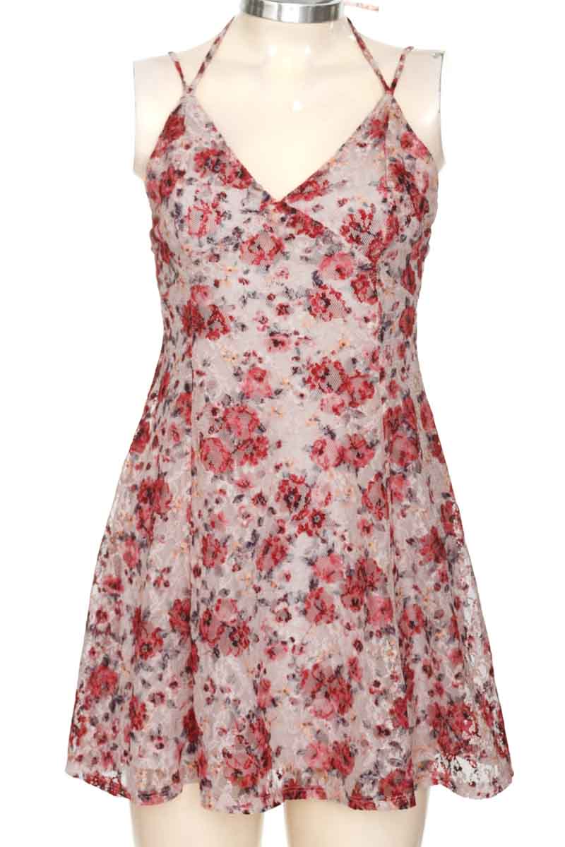 Vestido / Enterizo color Rosado - Forever 21
