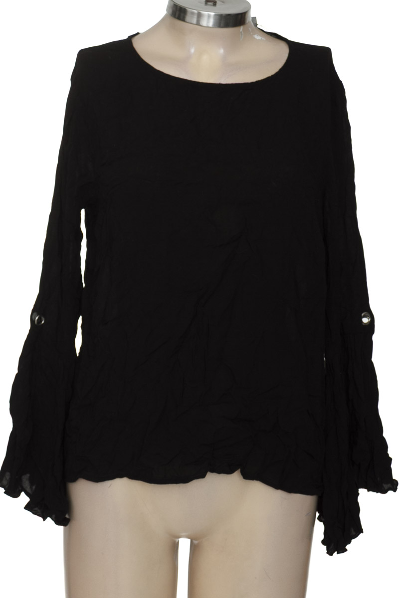 Blusa color Negro - Basement