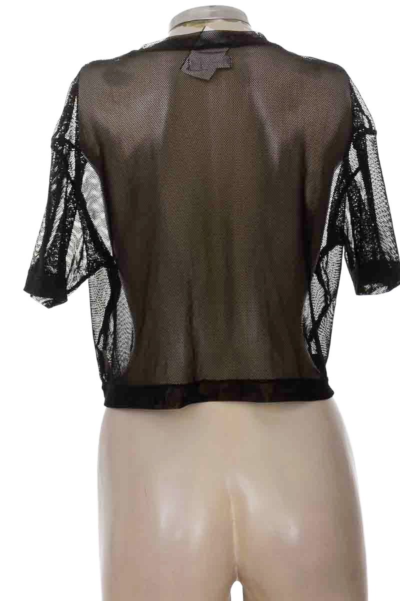Top / Camiseta color Negro - MaraD.LaVilla