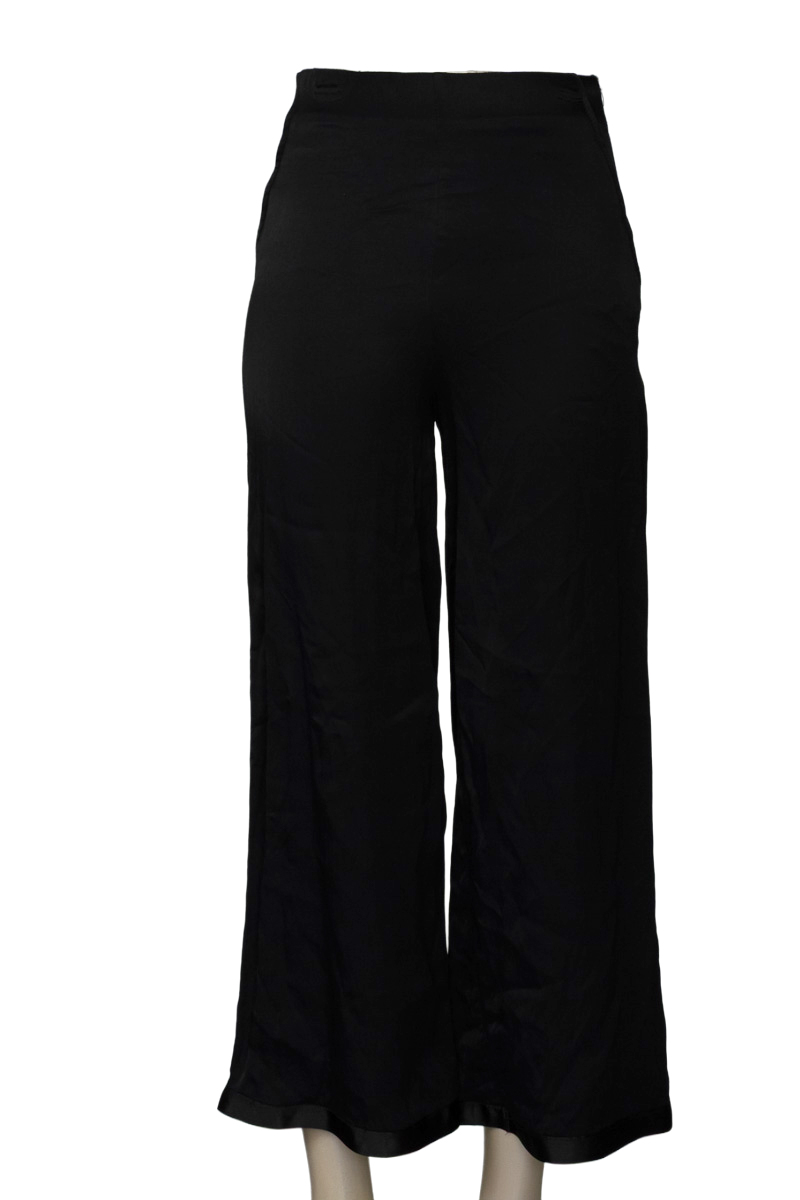 Pantalones color Negro - Zara