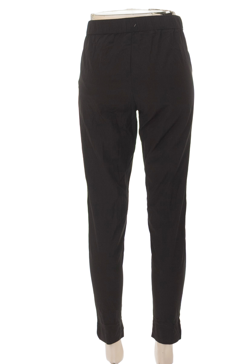 Pantalones color Negro - Closeando