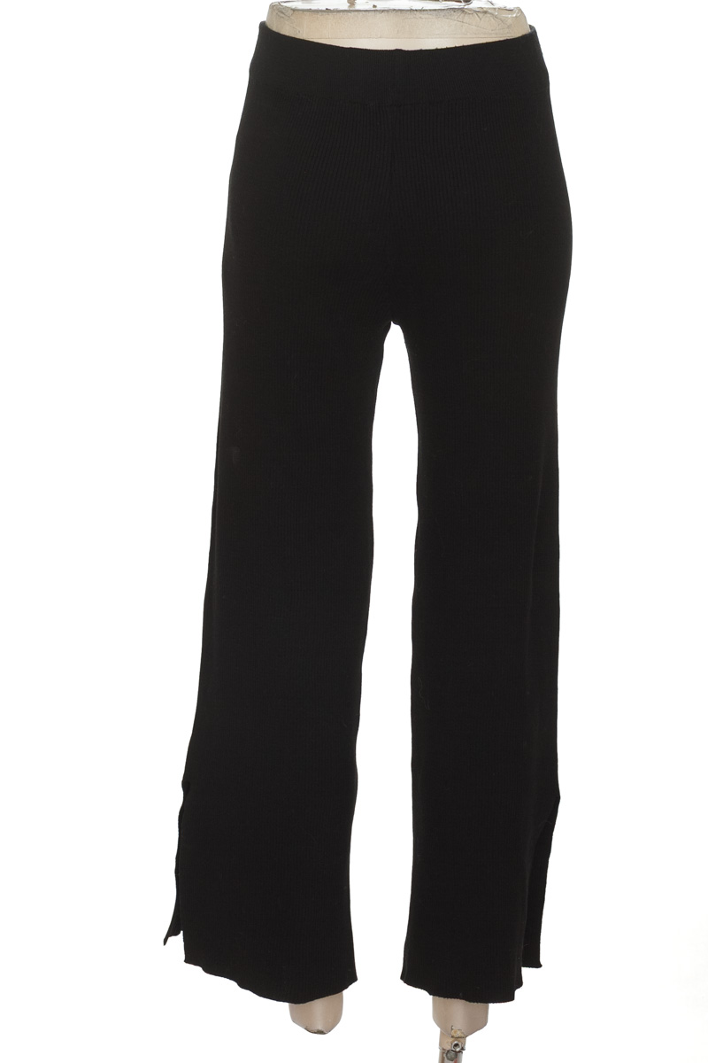 Pantalones color Negro - Closeando