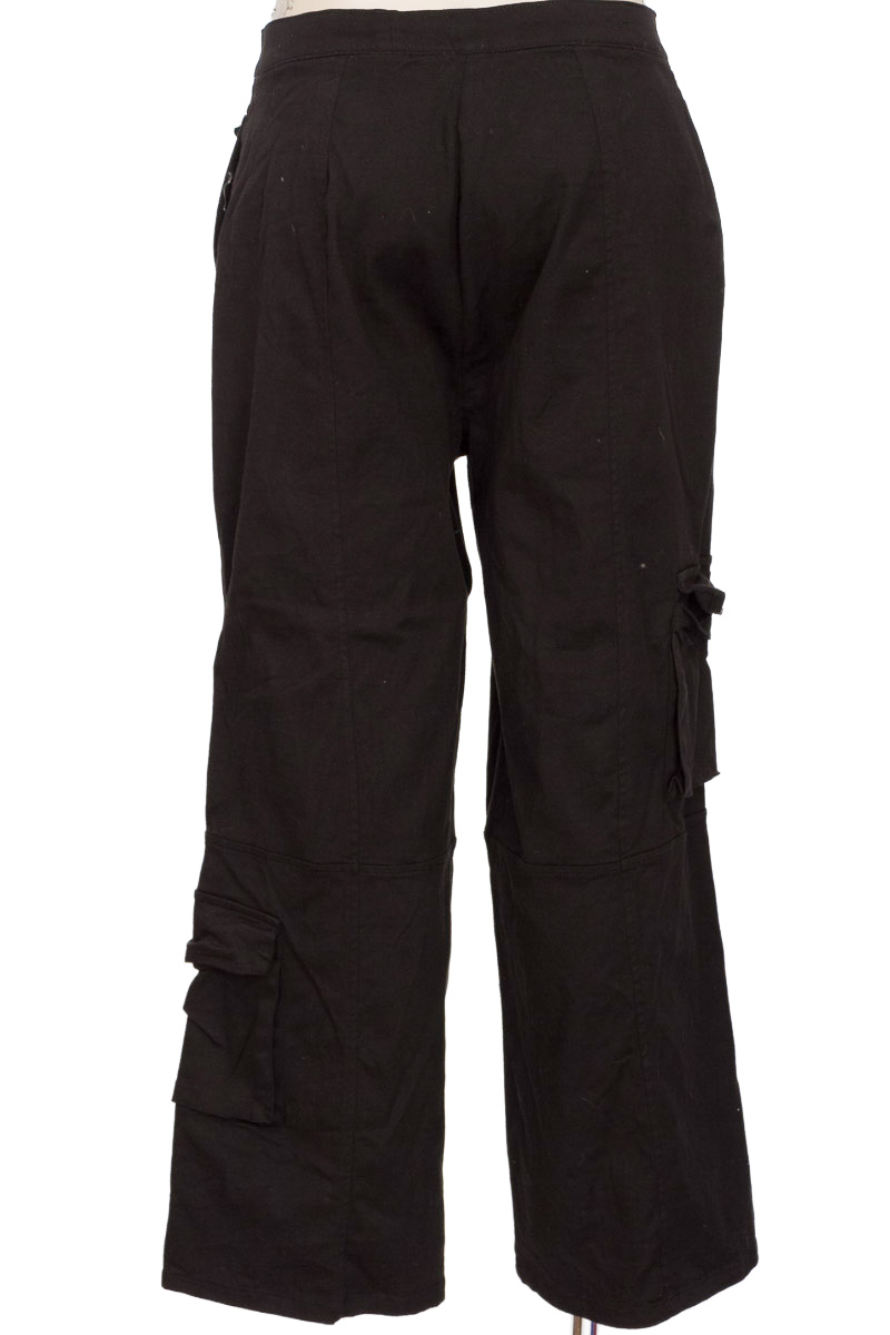 Pantalones color Negro - Closeando