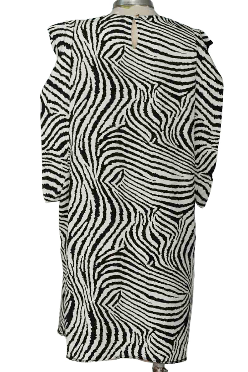 Vestido / Enterizo color Negro - Lumiére