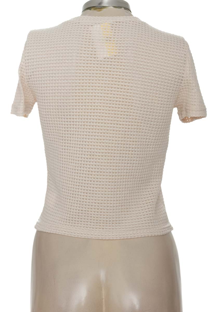 Top / Camiseta color Beige - Closeando