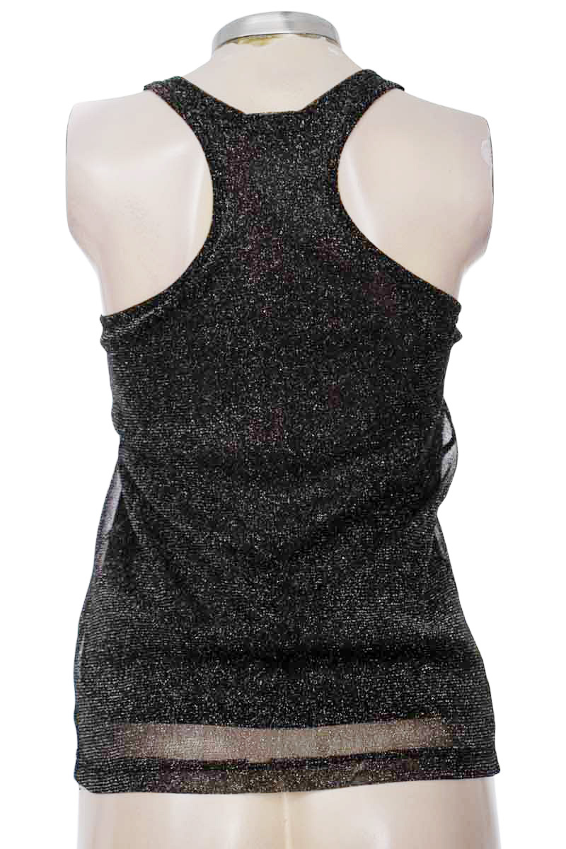 Top / Camiseta color Negro - Charlotte Russe