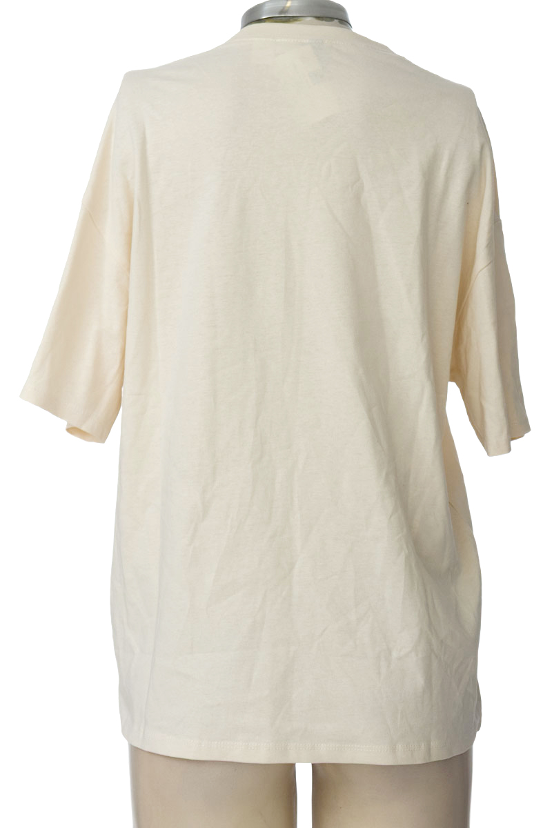 Top / Camiseta color Beige - Divided by H&M