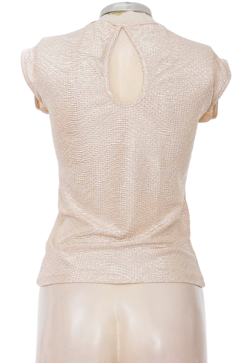 Top / Camiseta color Beige - Denrees