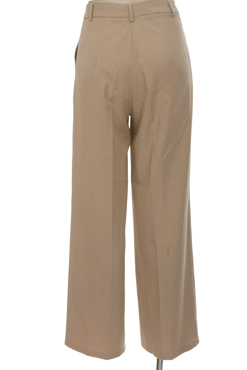 Pantalones color Beige - Closeando