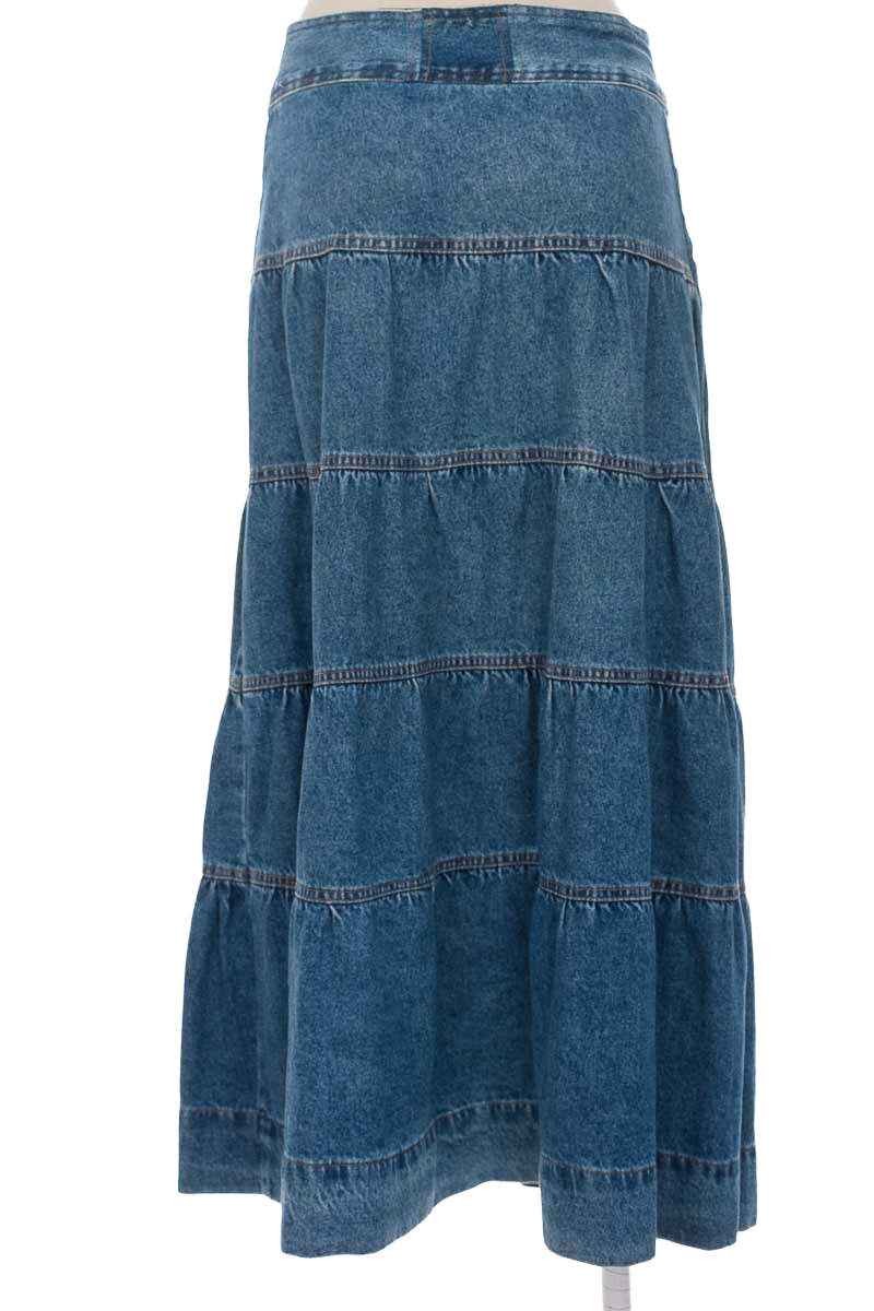 Falda color Azul - Closeando