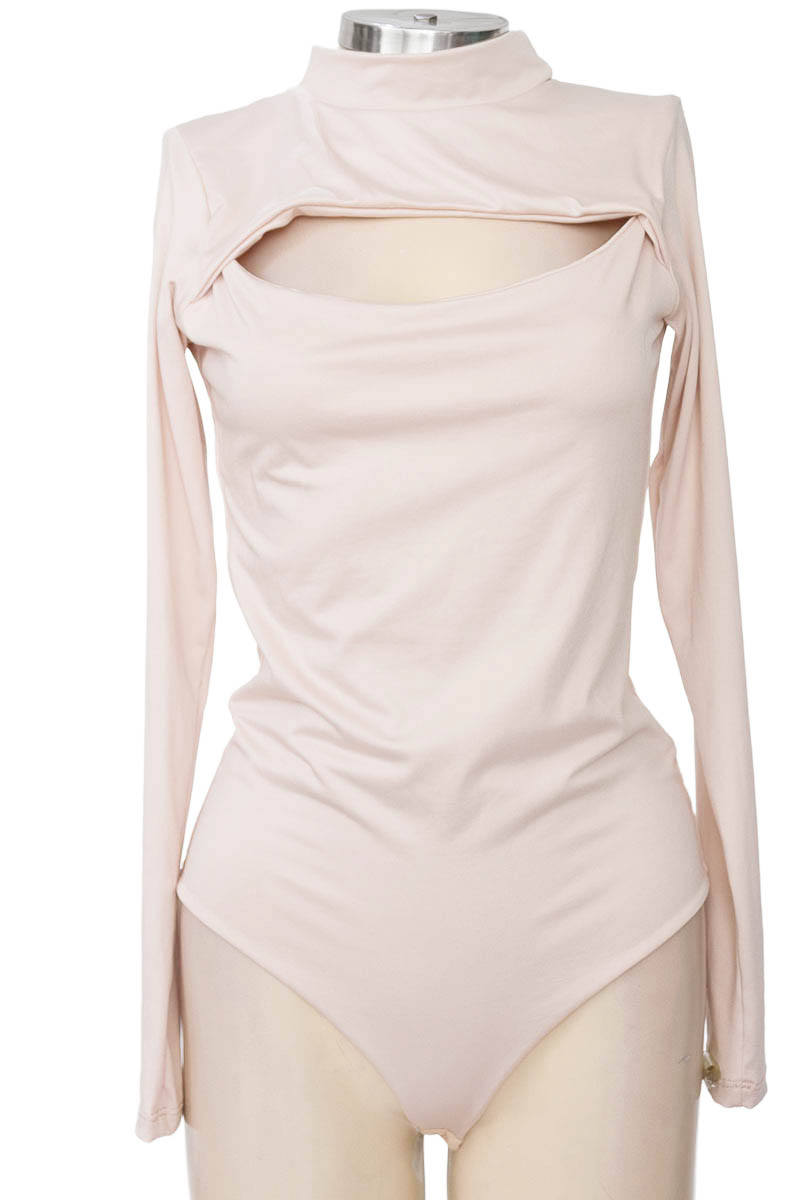 Top / Camiseta color Beige - Brainer shop