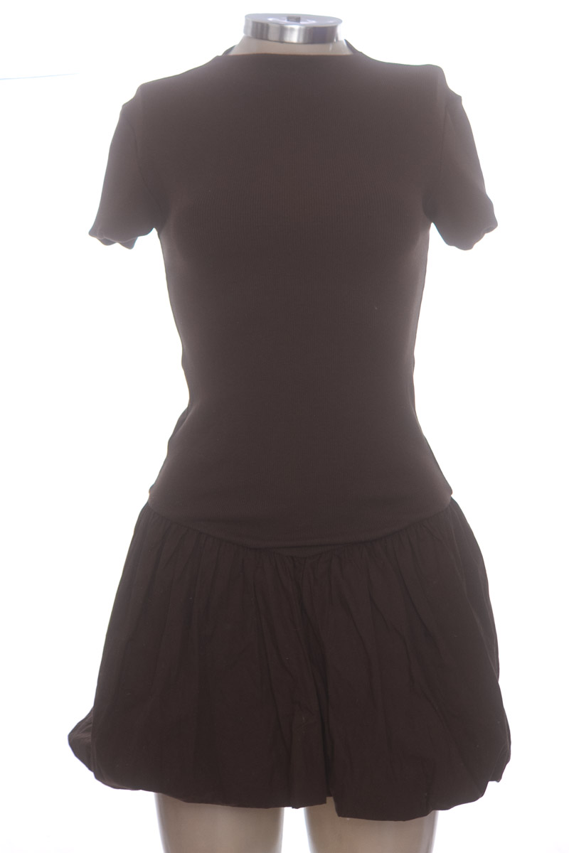 Vestido / Enterizo color Café - Zara
