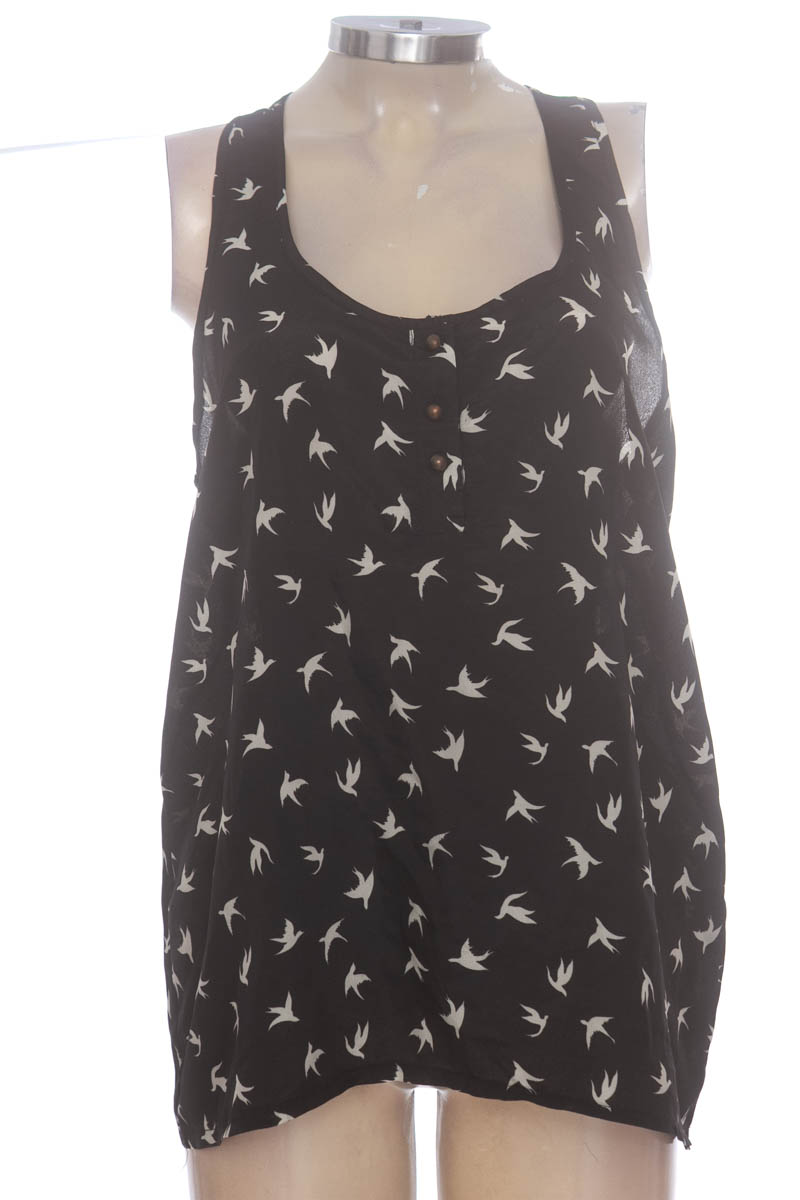 Top / Camiseta color Negro - Cotton Candyla