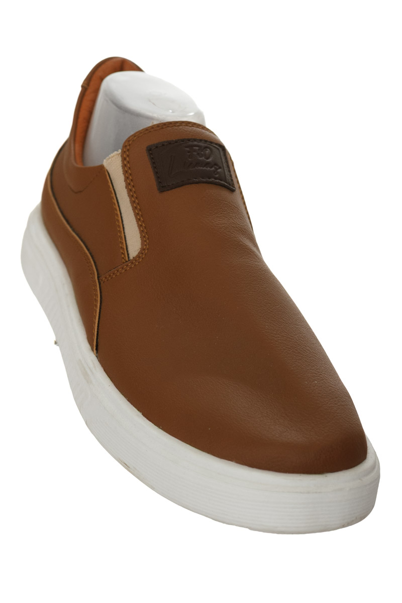 Zapato color Café - Closeando