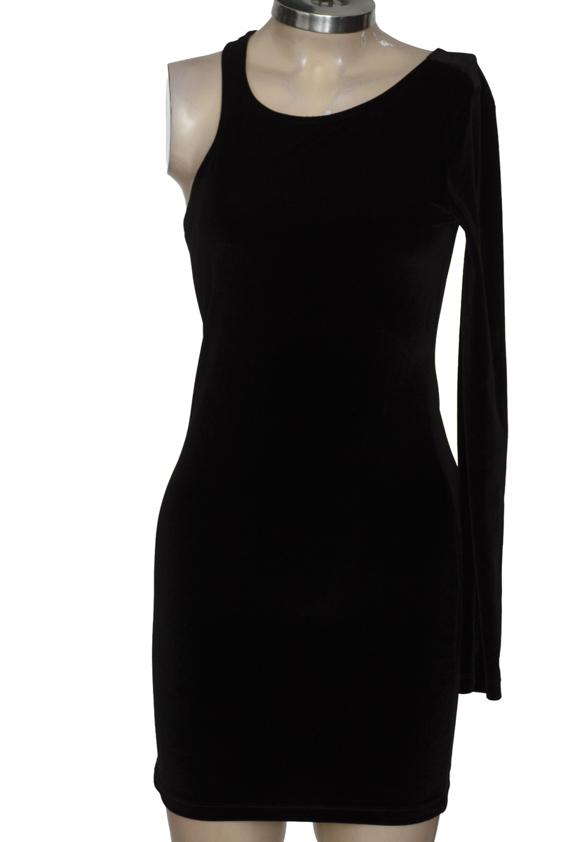 Vestido / Enterizo color Negro - Stradivarius