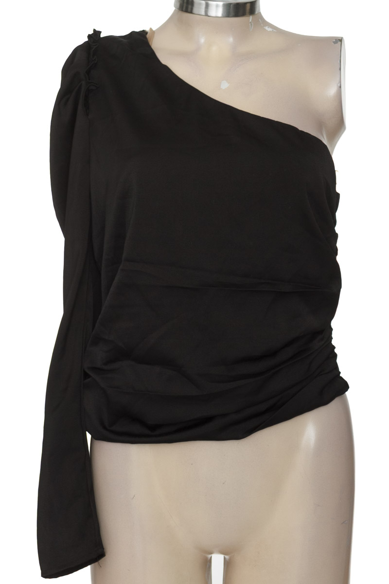 Blusa color Negro - DO+BE