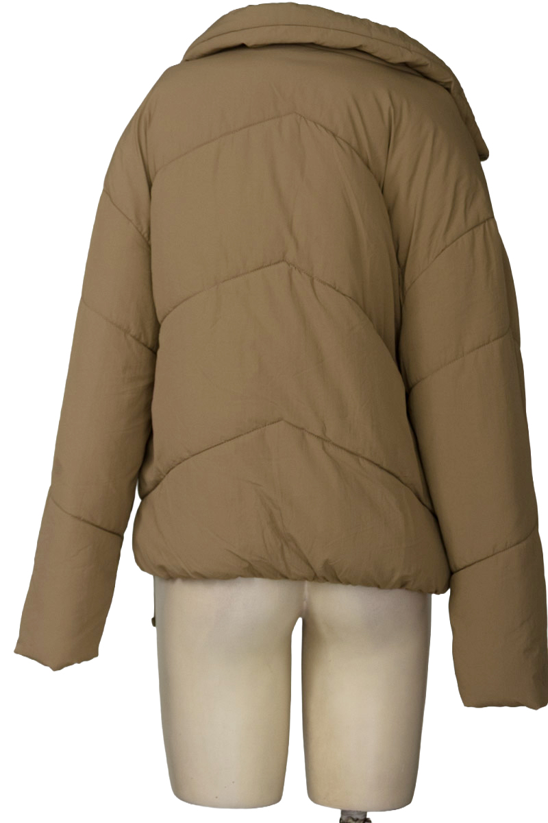 Chaqueta / Abrigo color Beige - Bershka