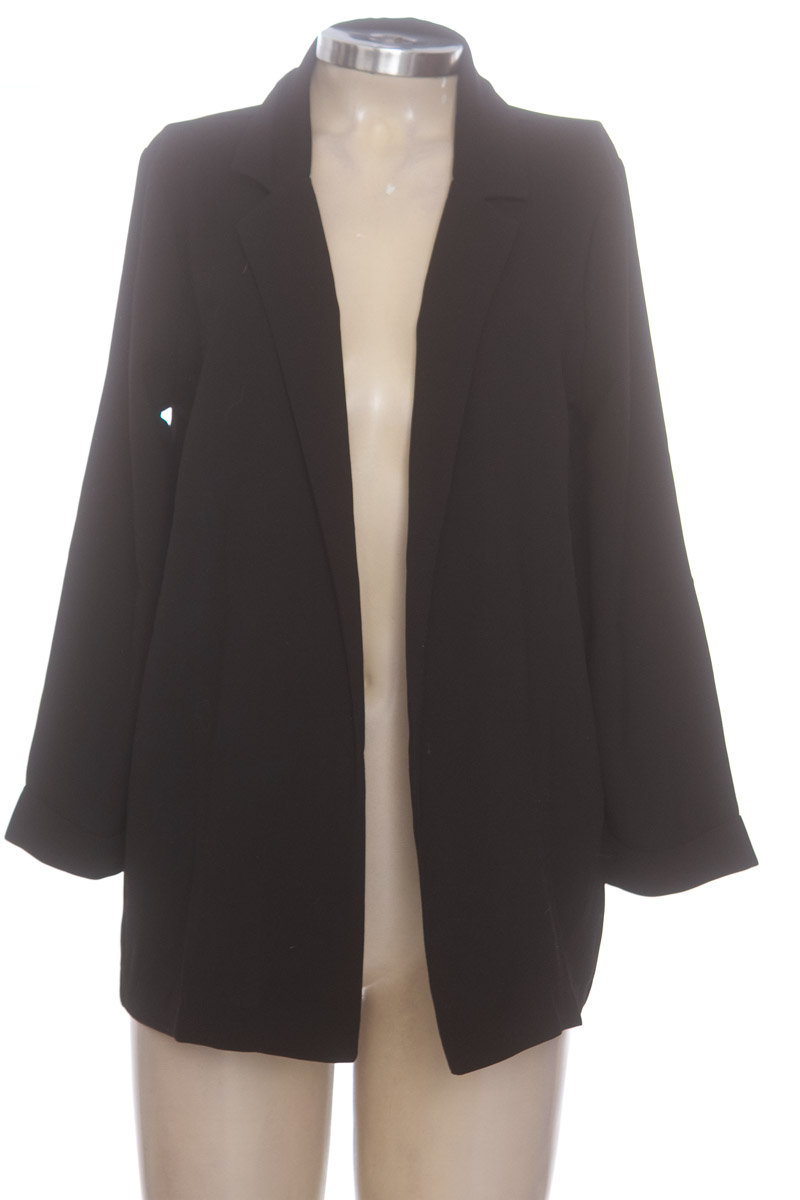 Chaqueta / Abrigo color Negro - Forever 21