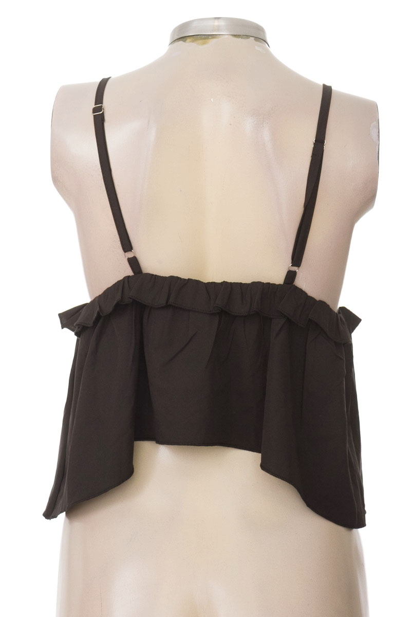 Top / Camiseta color Negro - Shein