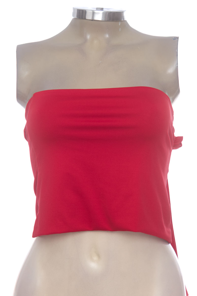 Top / Camiseta color Rojo - Closeando
