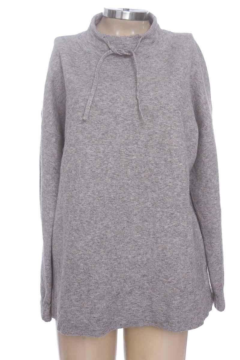 Sweater color Gris - GINA BENOTTI