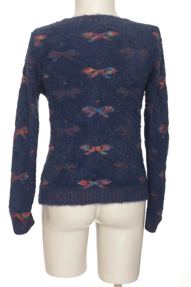 Sweater color Azul - Closeando