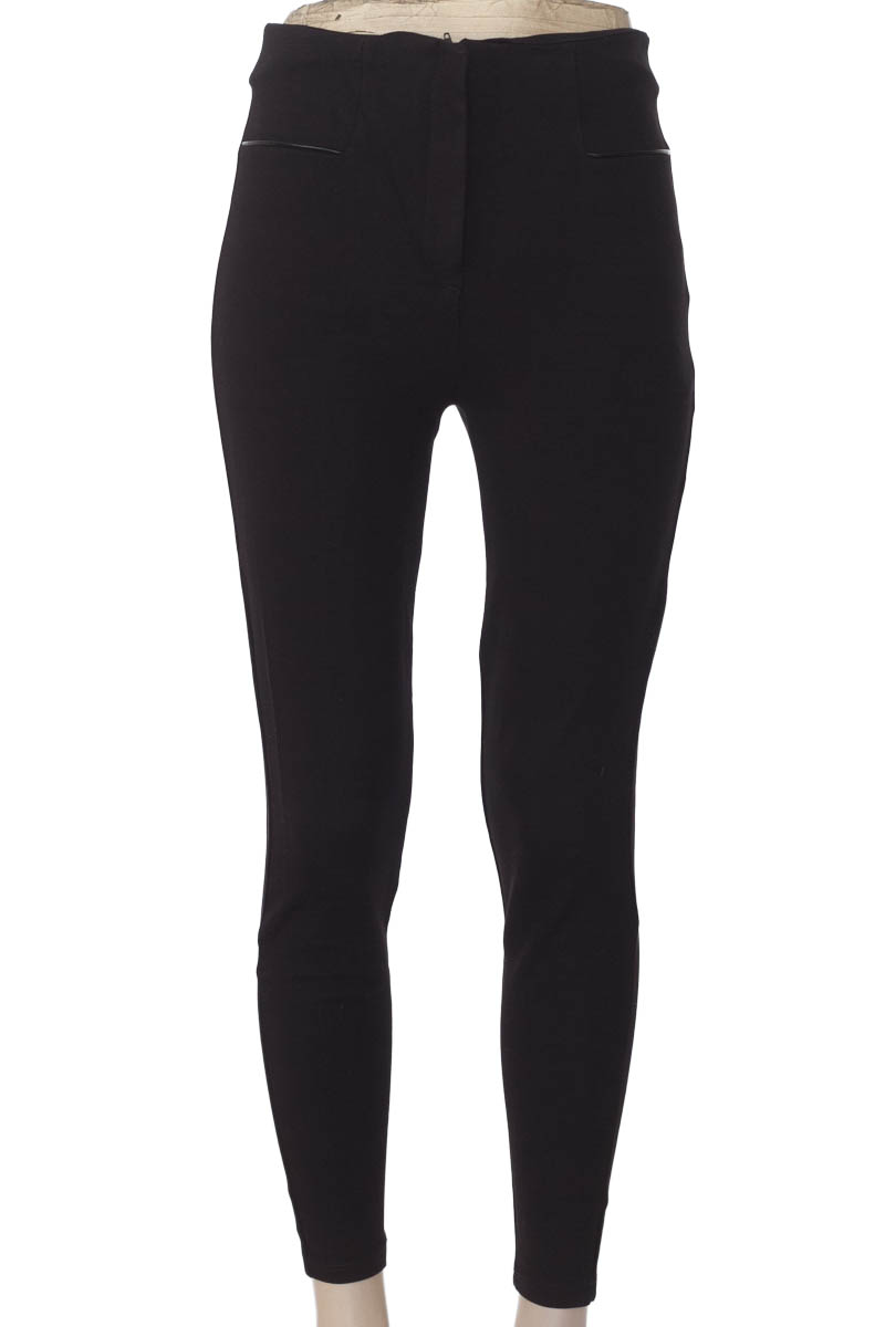 Pantalones color Negro - Closeando