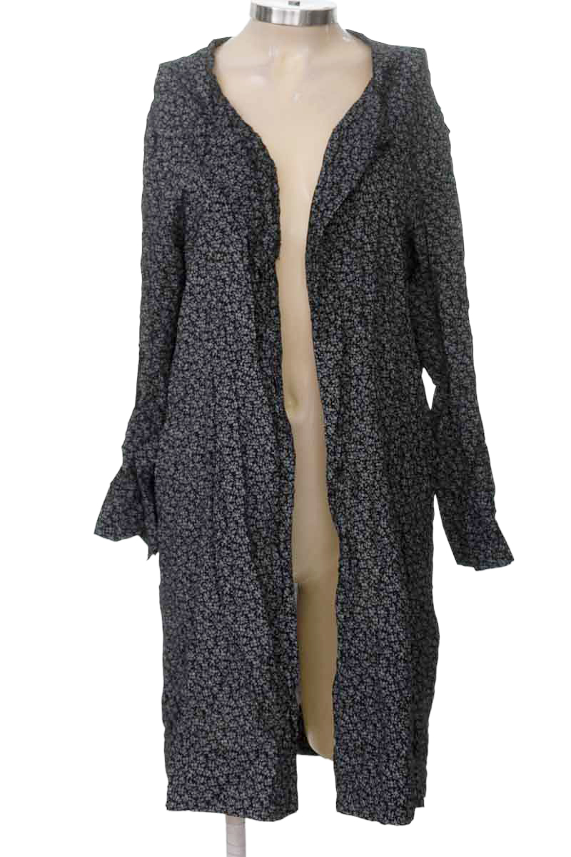 Blusa color Negro - Closeando