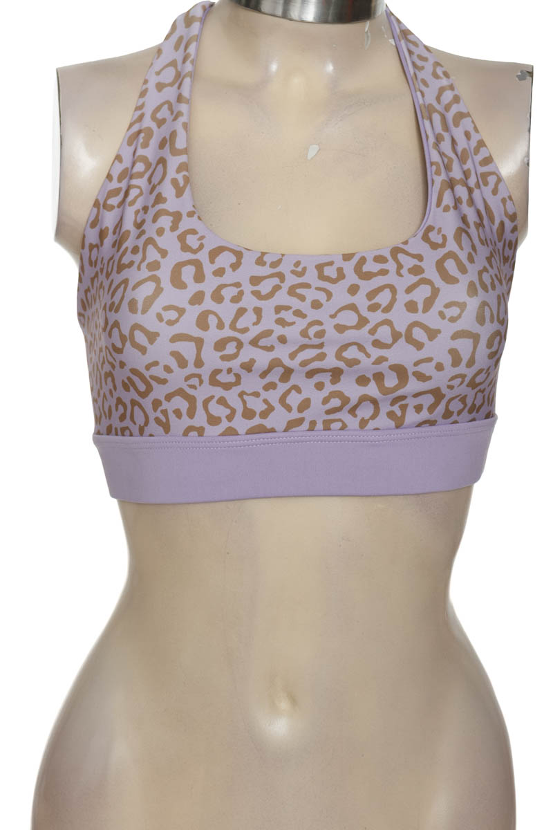 Ropa Deportiva / Salida de Baño color Morado - Closeando