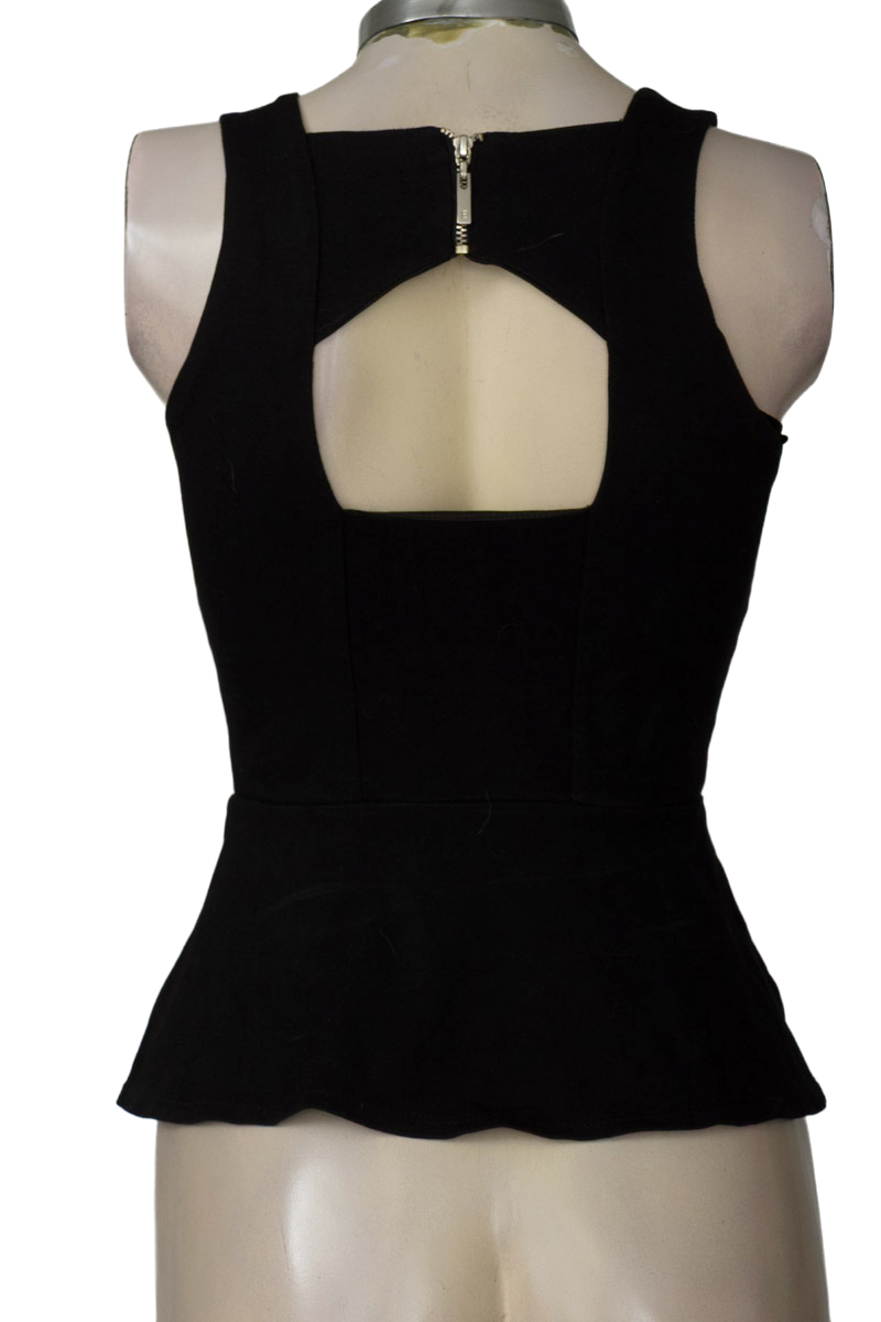 Top / Camiseta color Negro - ELA