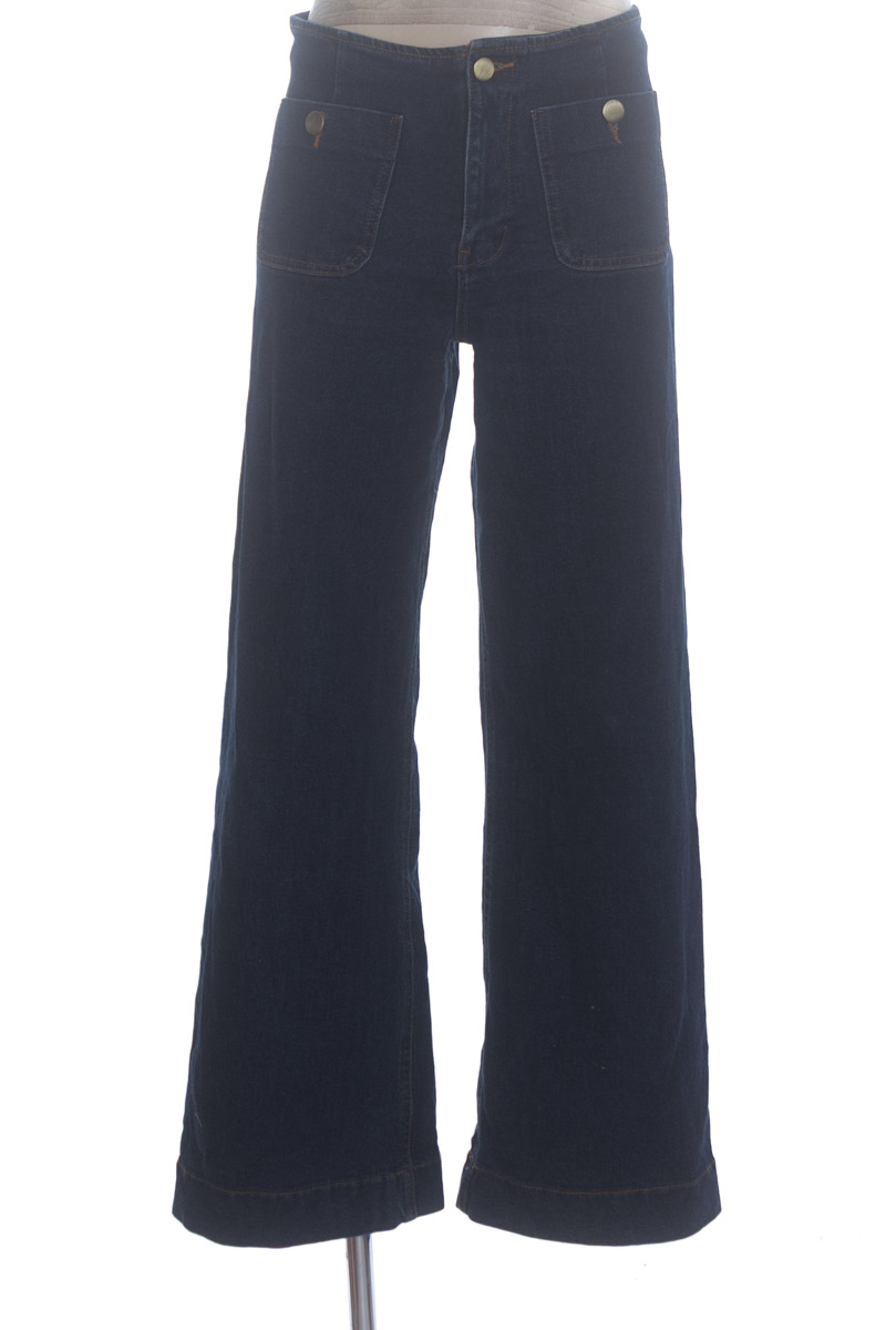 Pantalones color Azul - Stradivarius