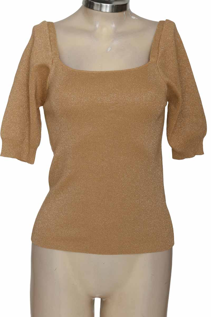 Top / Camiseta color Dorado - Studio F